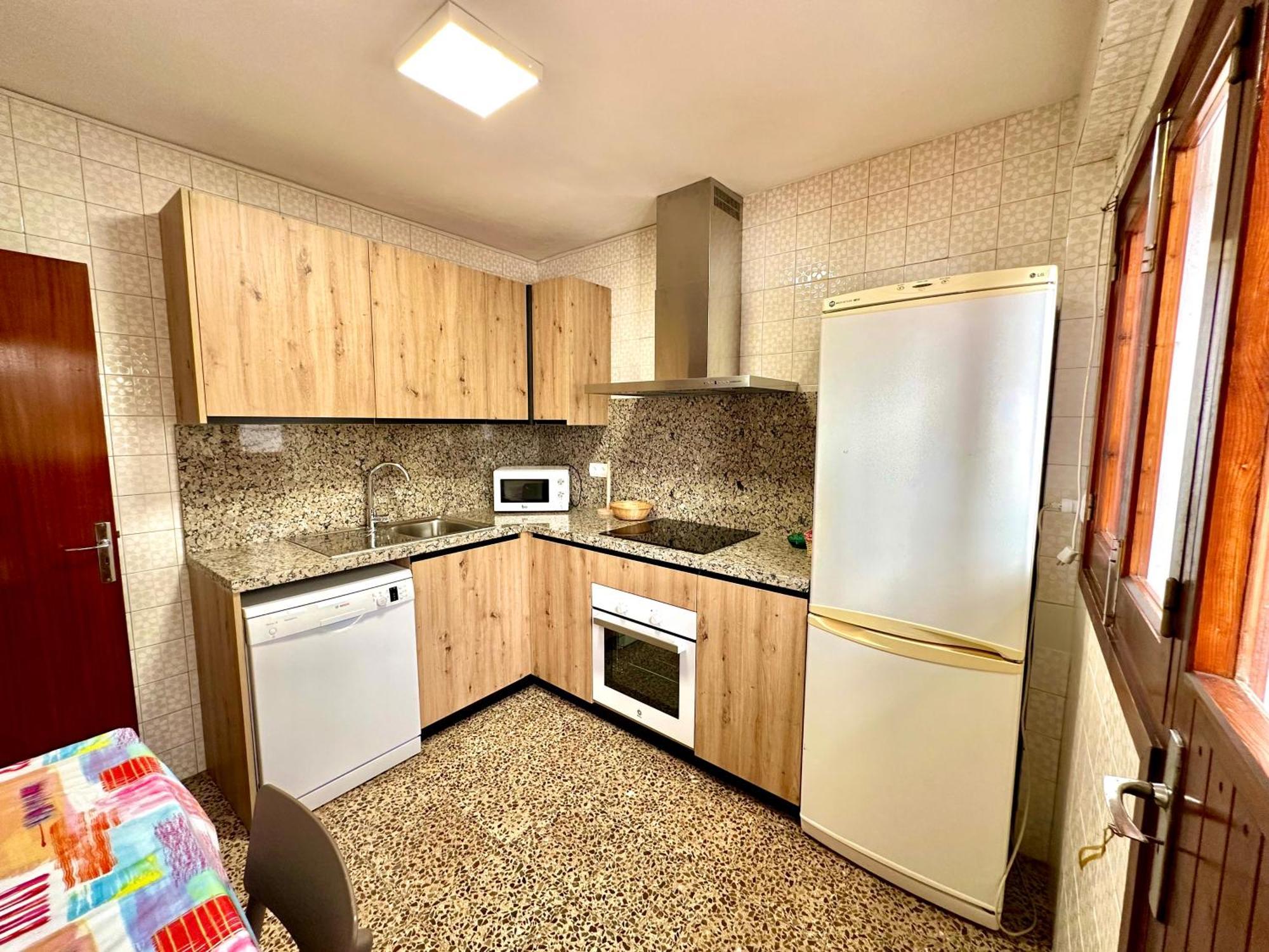 Hostal Y Apartamentos Santa Eulalia Santa Eularia des Riu Ngoại thất bức ảnh